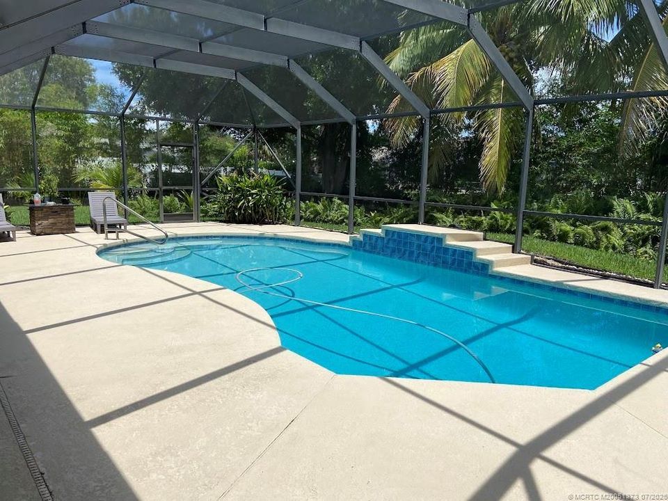 Recientemente alquilado: $4,500 (3 camas, 2 baños, 2268 Pies cuadrados)