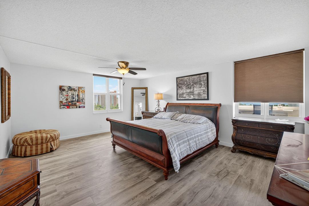 待售: $1,325,000 (3 贝兹, 2 浴室, 2490 平方英尺)