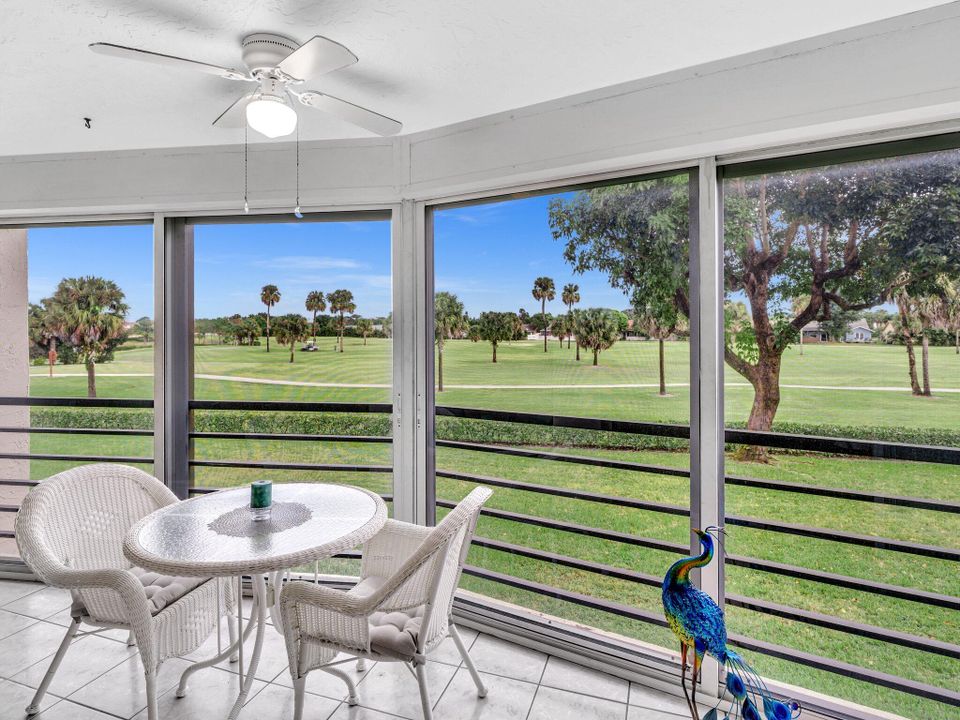 Active With Contract: $3,200 (2 beds, 2 baths, 1400 Square Feet)