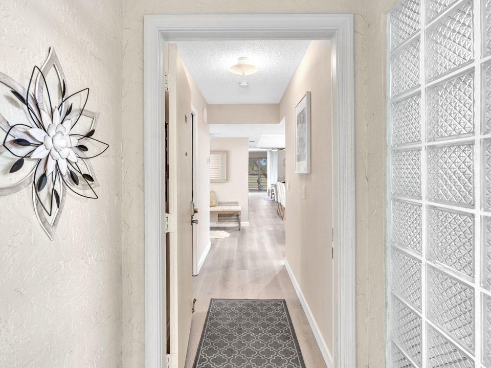 Active With Contract: $3,200 (2 beds, 2 baths, 1400 Square Feet)