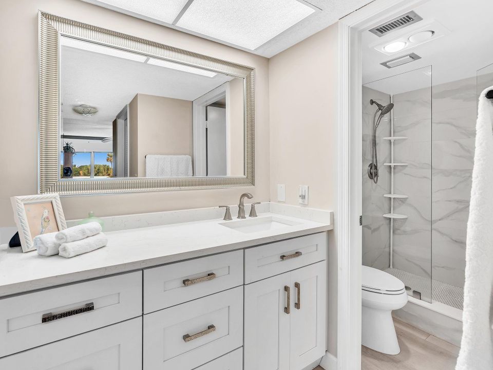 Active With Contract: $3,200 (2 beds, 2 baths, 1400 Square Feet)