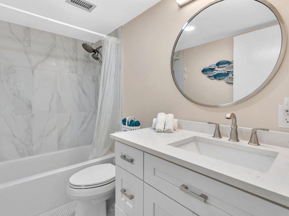 Active With Contract: $3,200 (2 beds, 2 baths, 1400 Square Feet)