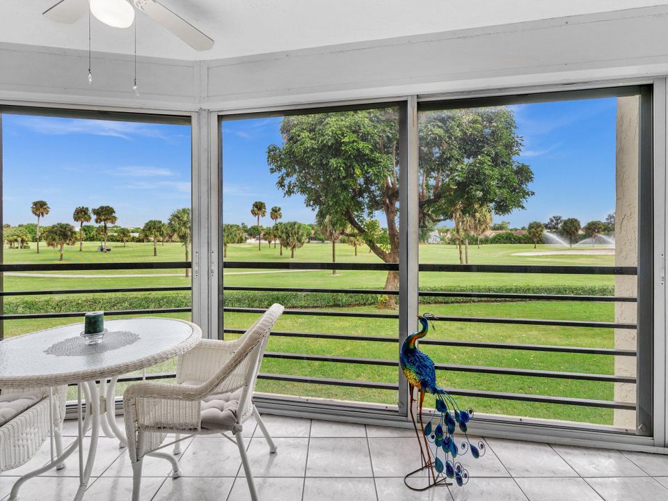 Active With Contract: $3,200 (2 beds, 2 baths, 1400 Square Feet)