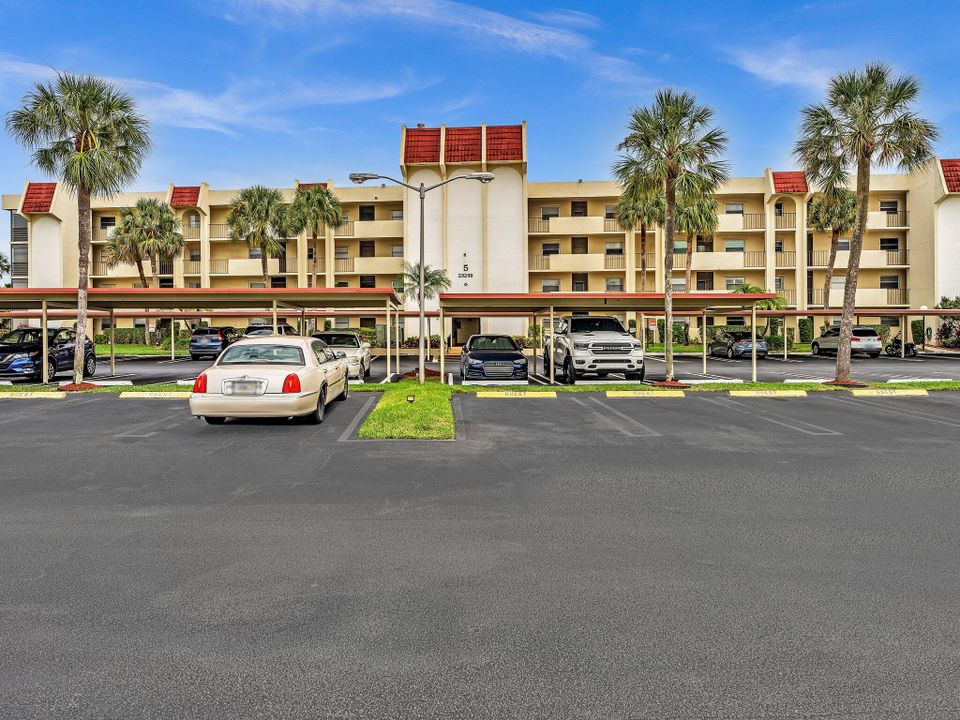 Active With Contract: $3,200 (2 beds, 2 baths, 1400 Square Feet)