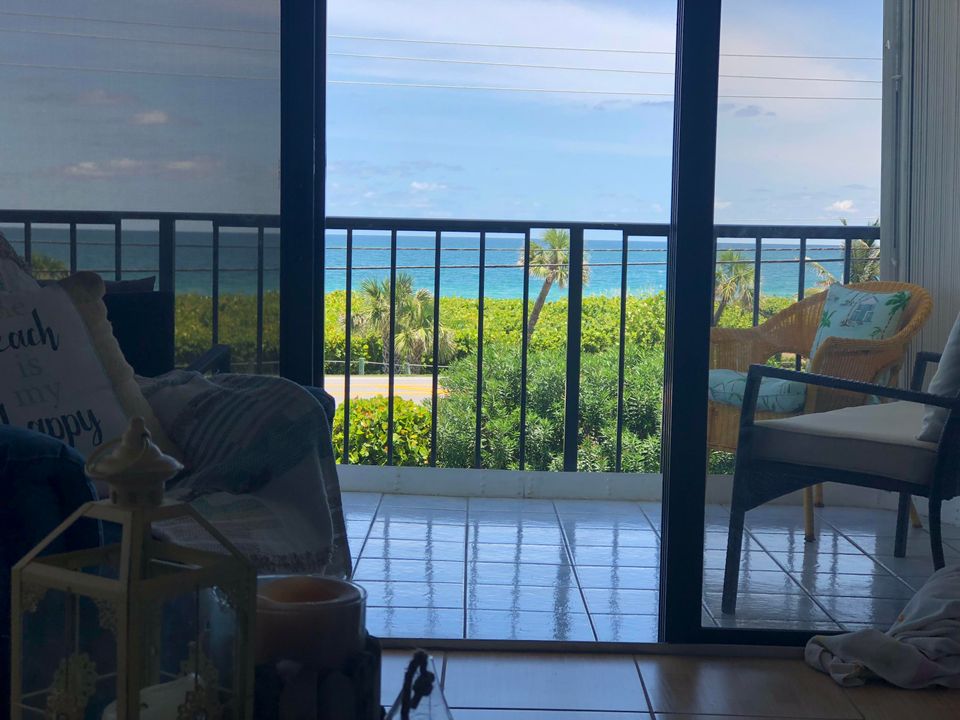 For Rent: $3,000 (2 beds, 2 baths, 1126 Square Feet)