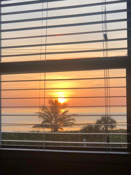 For Rent: $3,000 (2 beds, 2 baths, 1126 Square Feet)