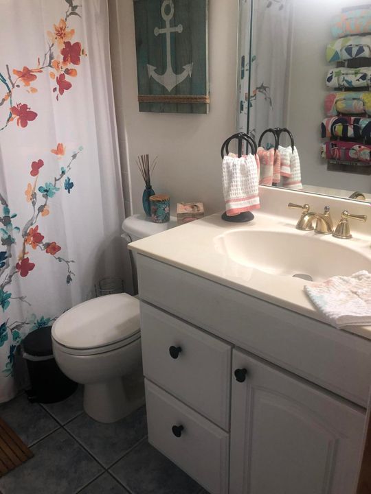 For Rent: $3,000 (2 beds, 2 baths, 1126 Square Feet)