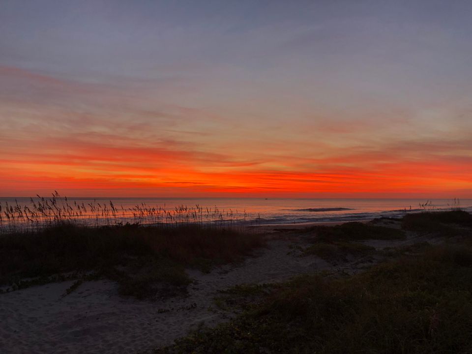 For Rent: $3,000 (2 beds, 2 baths, 1126 Square Feet)