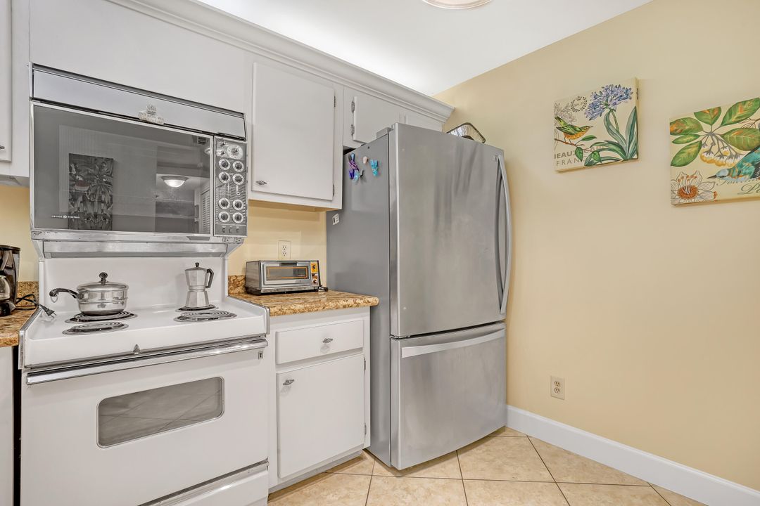 Active With Contract: $5,000 (1 beds, 1 baths, 1016 Square Feet)