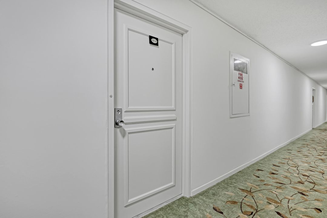 Active With Contract: $5,000 (1 beds, 1 baths, 1016 Square Feet)