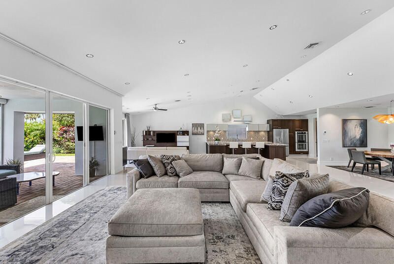 Activo con contrato: $2,600,000 (3 camas, 4 baños, 3048 Pies cuadrados)