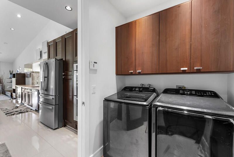 Activo con contrato: $2,600,000 (3 camas, 4 baños, 3048 Pies cuadrados)