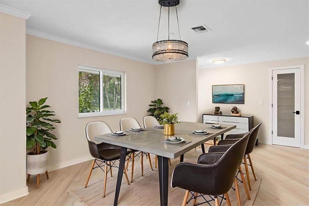 For Sale: $809,000 (3 beds, 2 baths, 1624 Square Feet)