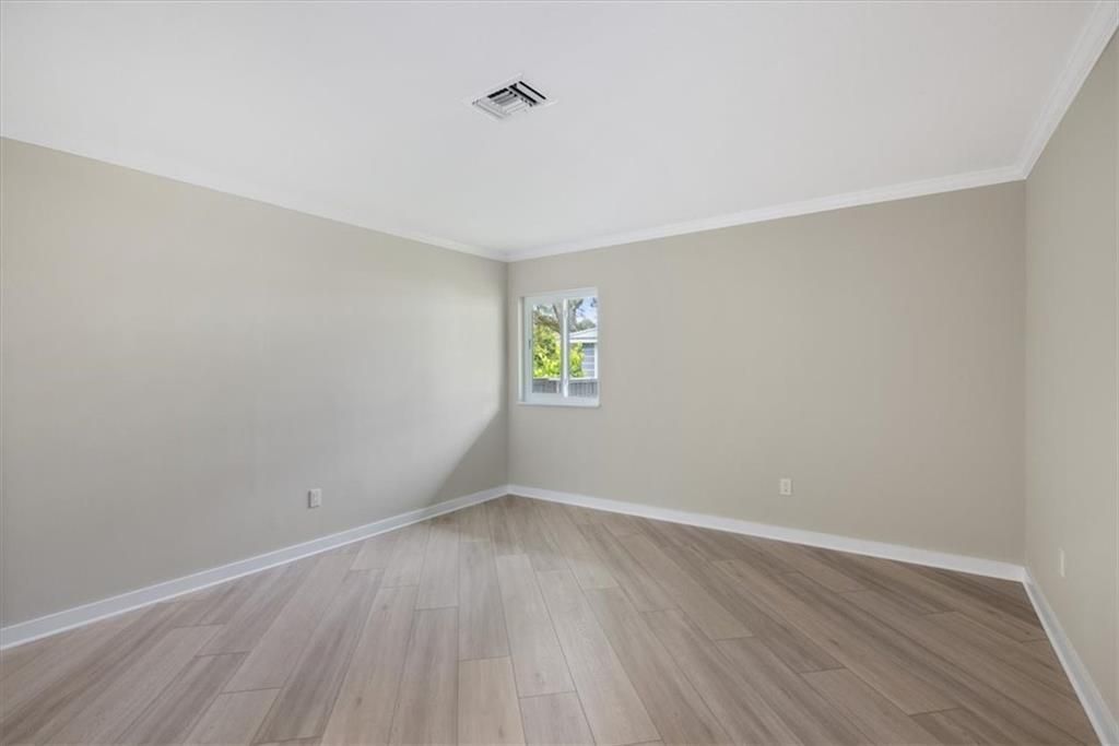 For Sale: $809,000 (3 beds, 2 baths, 1624 Square Feet)