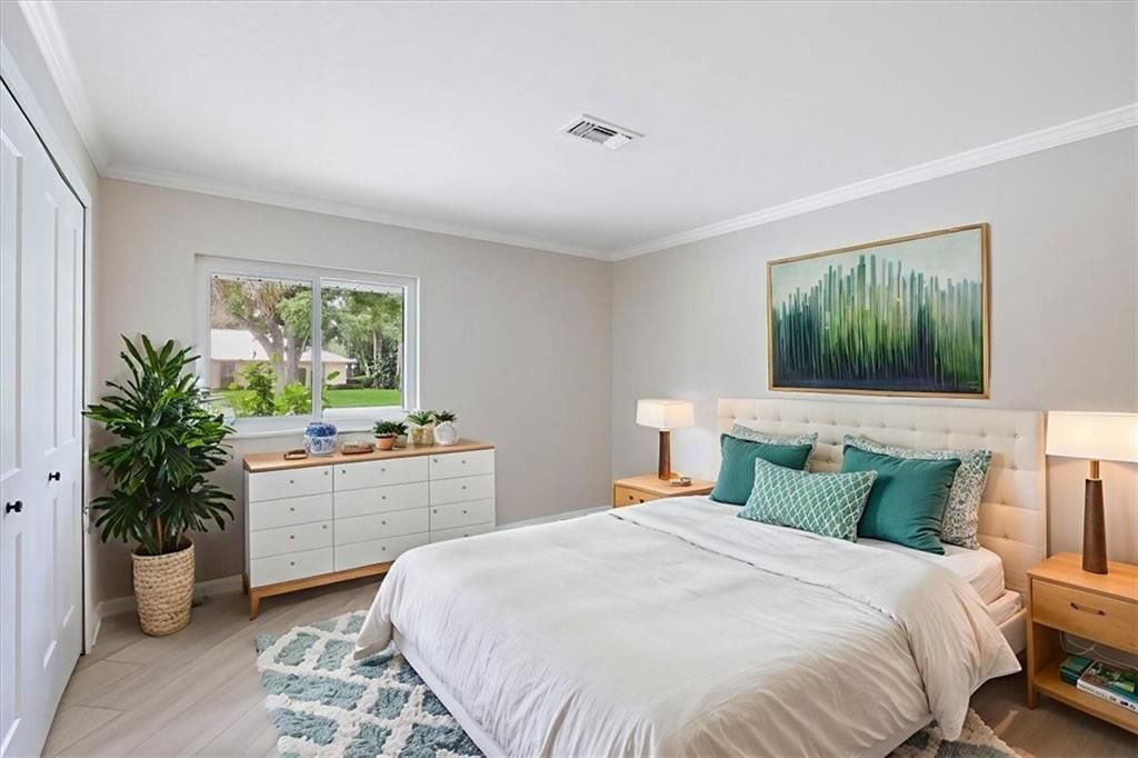 For Sale: $809,000 (3 beds, 2 baths, 1624 Square Feet)