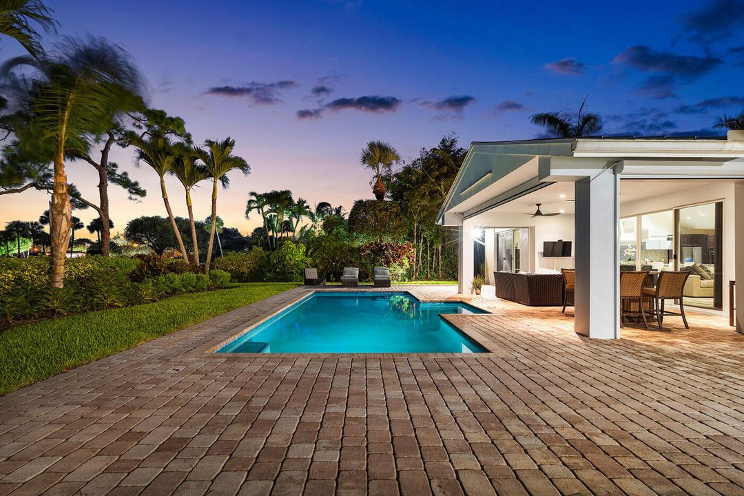 Activo con contrato: $2,600,000 (3 camas, 4 baños, 3048 Pies cuadrados)