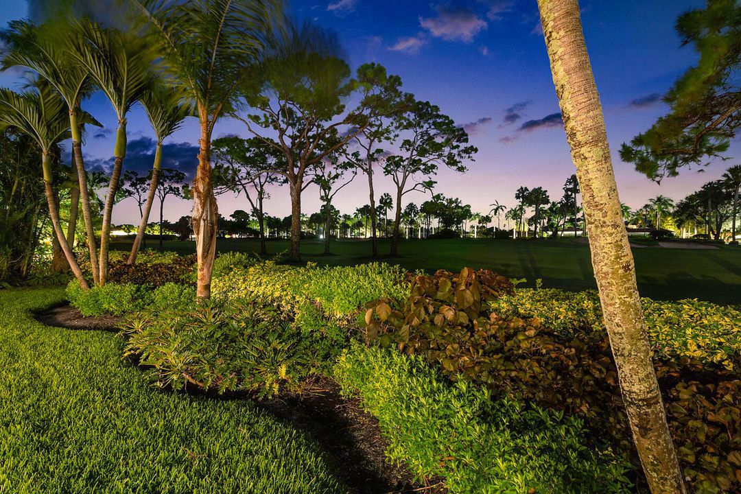 Activo con contrato: $2,600,000 (3 camas, 4 baños, 3048 Pies cuadrados)