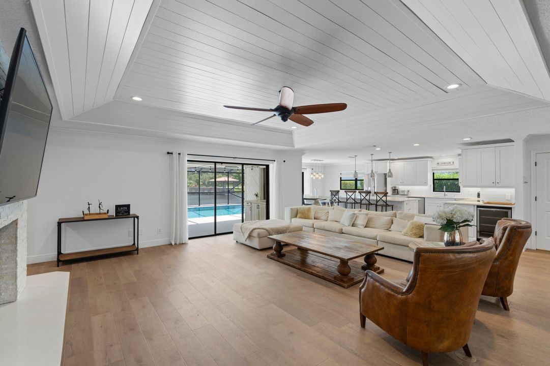 Recently Rented: $17,000 (3 beds, 2 baths, 2561 Square Feet)