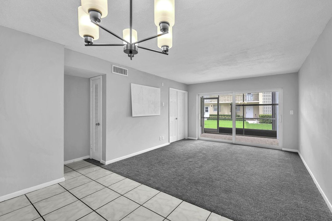 For Sale: $129,999 (1 beds, 1 baths, 795 Square Feet)