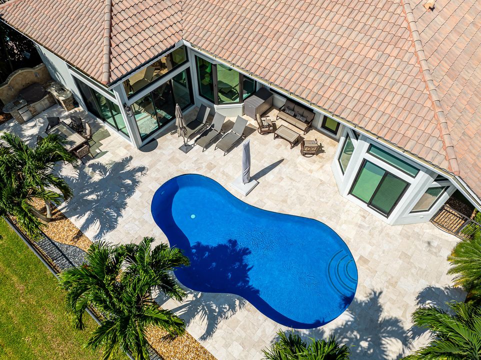 For Sale: $1,789,900 (5 beds, 4 baths, 3850 Square Feet)