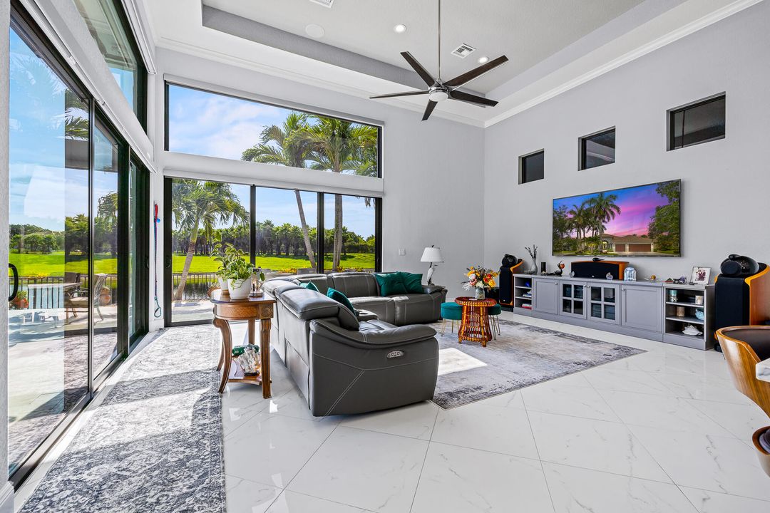 For Sale: $1,789,900 (5 beds, 4 baths, 3850 Square Feet)