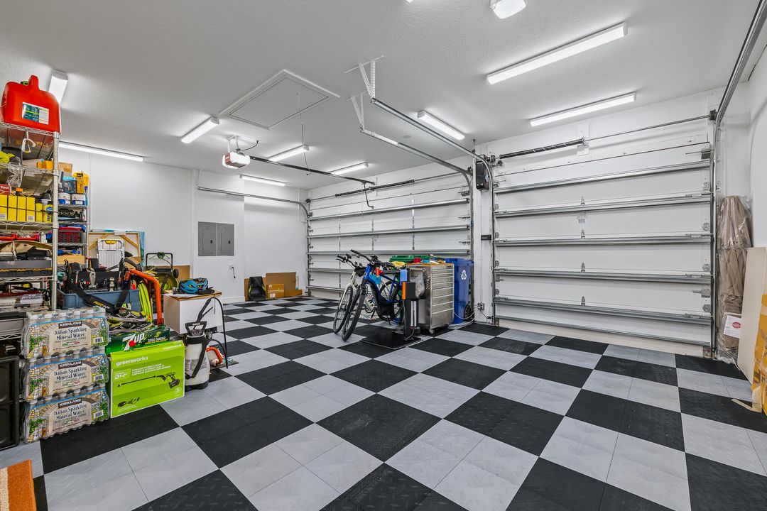 For Sale: $1,789,900 (5 beds, 4 baths, 3850 Square Feet)