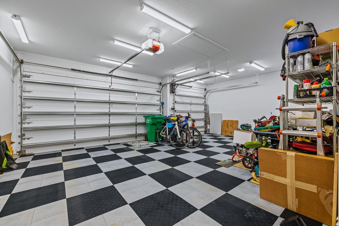 For Sale: $1,789,900 (5 beds, 4 baths, 3850 Square Feet)