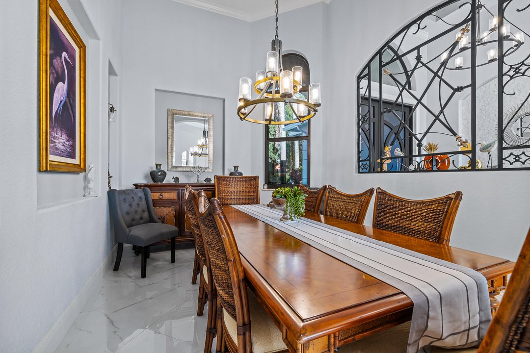 For Sale: $1,789,900 (5 beds, 4 baths, 3850 Square Feet)