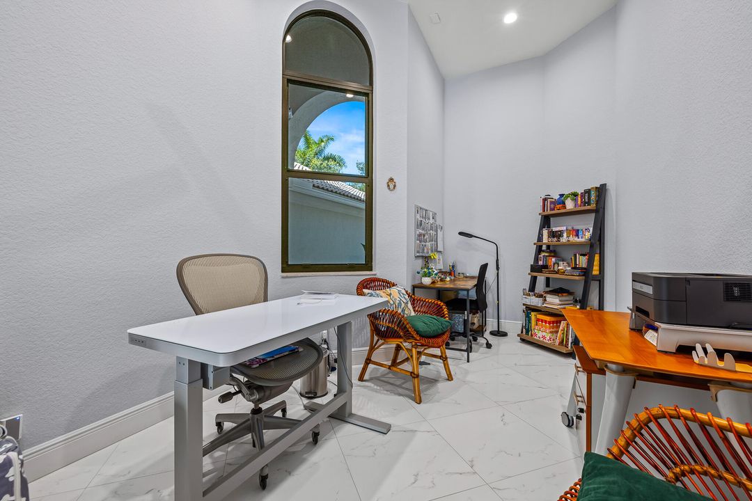 For Sale: $1,789,900 (5 beds, 4 baths, 3850 Square Feet)