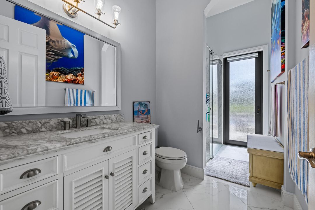 For Sale: $1,789,900 (5 beds, 4 baths, 3850 Square Feet)