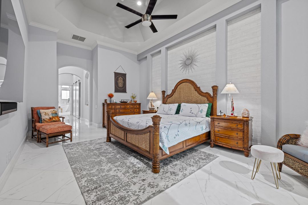 For Sale: $1,789,900 (5 beds, 4 baths, 3850 Square Feet)