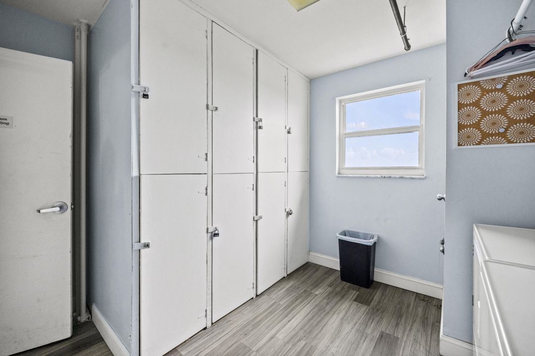 合同活跃: $280,000 (2 贝兹, 2 浴室, 1069 平方英尺)