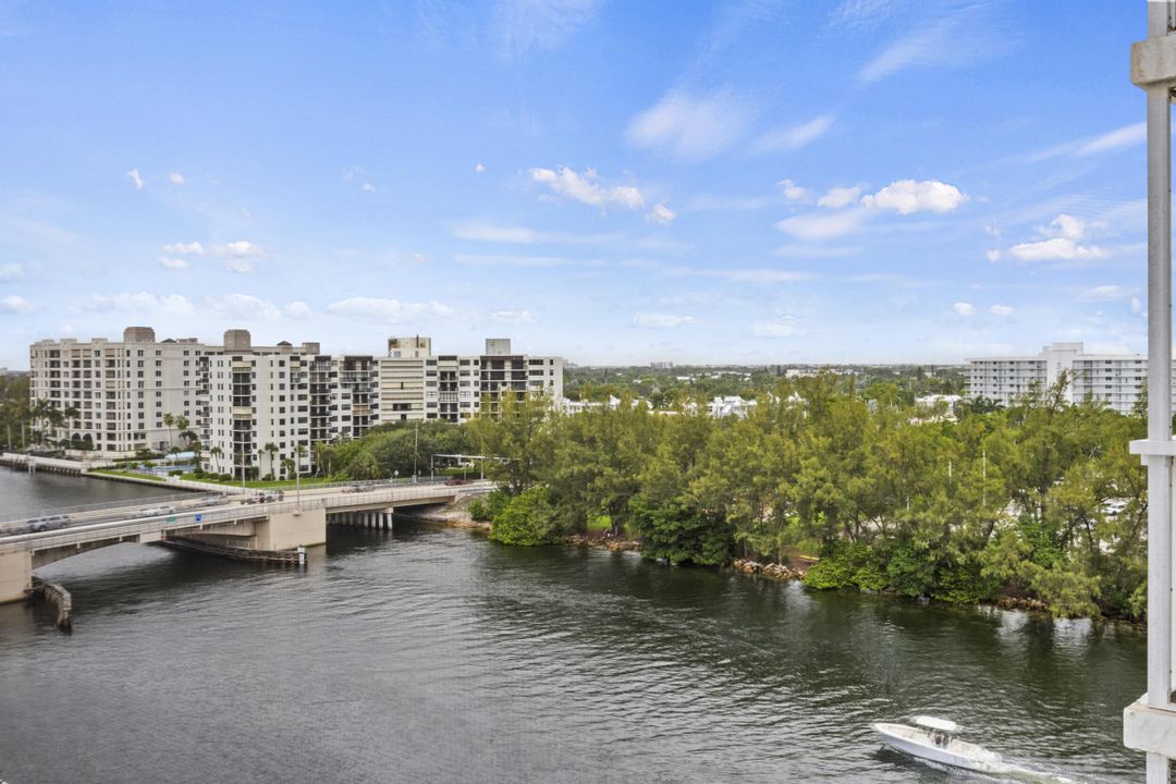 合同活跃: $280,000 (2 贝兹, 2 浴室, 1069 平方英尺)