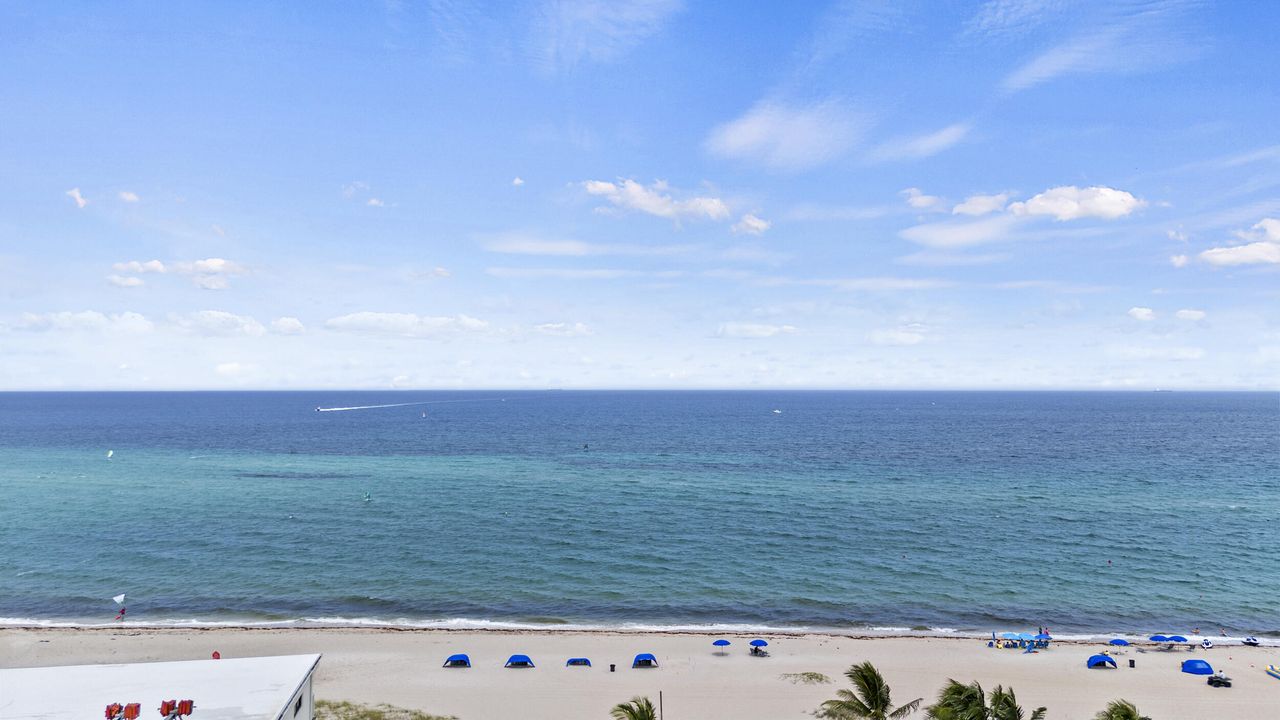 合同活跃: $280,000 (2 贝兹, 2 浴室, 1069 平方英尺)