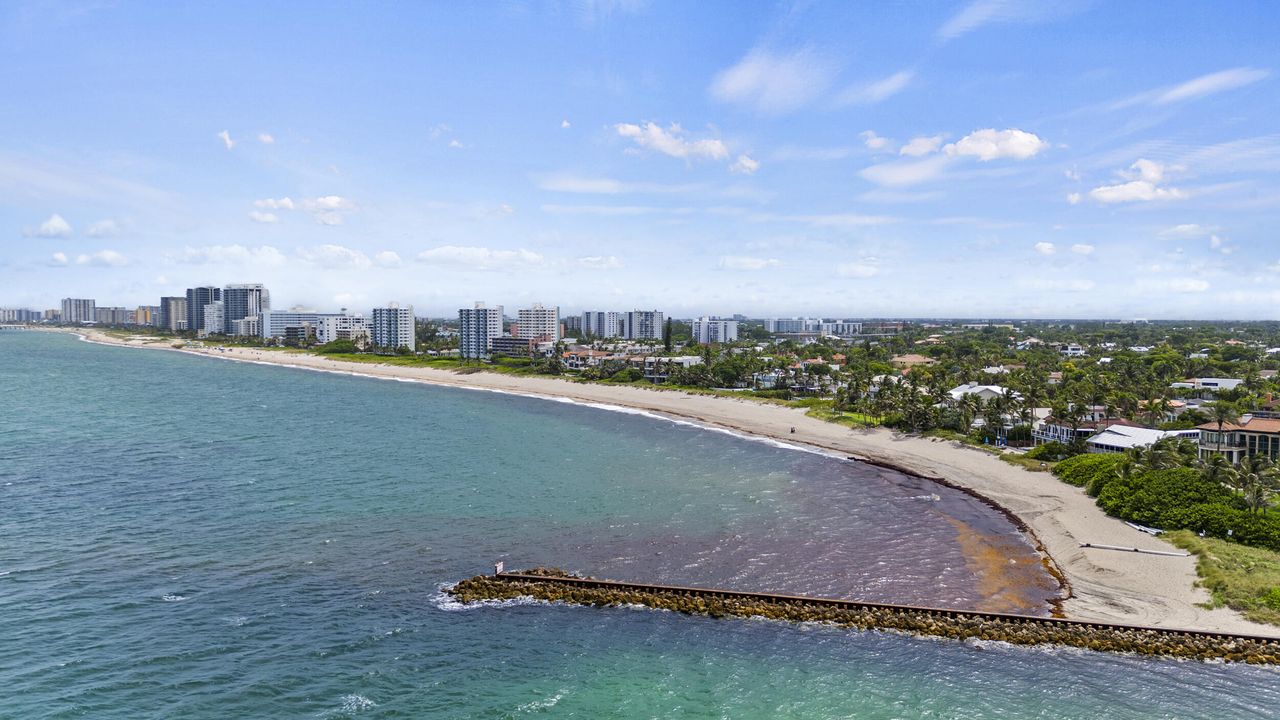 合同活跃: $280,000 (2 贝兹, 2 浴室, 1069 平方英尺)