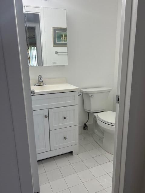 待售: $110,000 (2 贝兹, 1 浴室, 861 平方英尺)