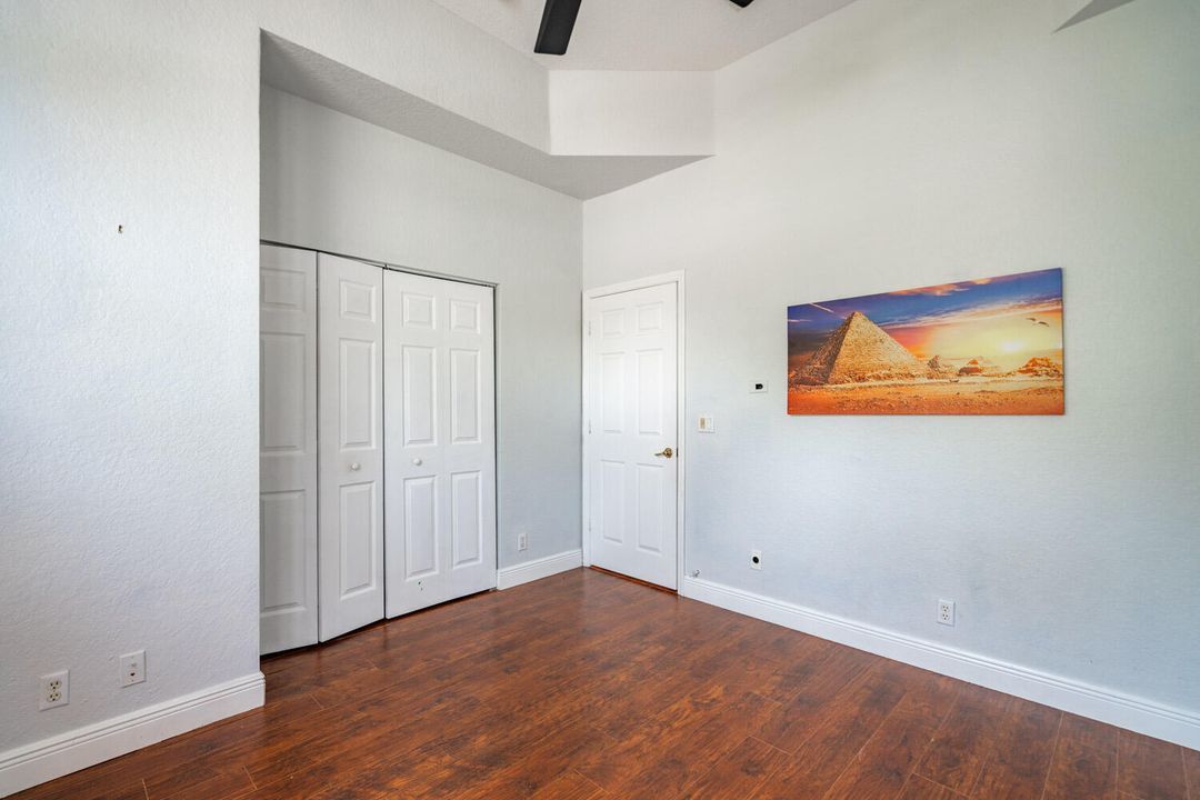 Activo con contrato: $629,900 (3 camas, 2 baños, 2230 Pies cuadrados)