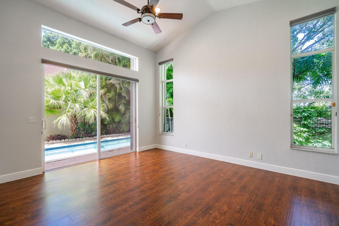 Activo con contrato: $629,900 (3 camas, 2 baños, 2230 Pies cuadrados)