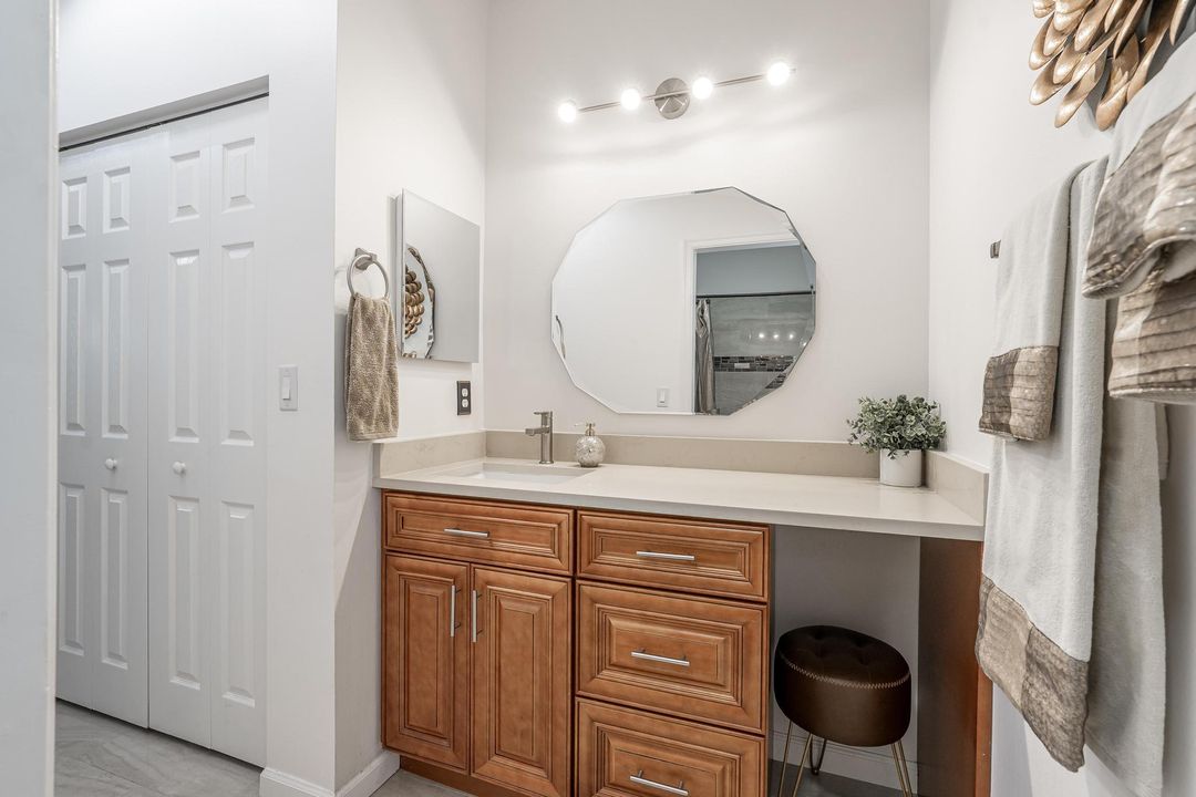 合同活跃: $379,996 (3 贝兹, 2 浴室, 1314 平方英尺)