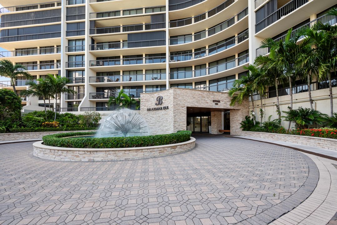 Active With Contract: $790,000 (2 beds, 2 baths, 1500 Square Feet)