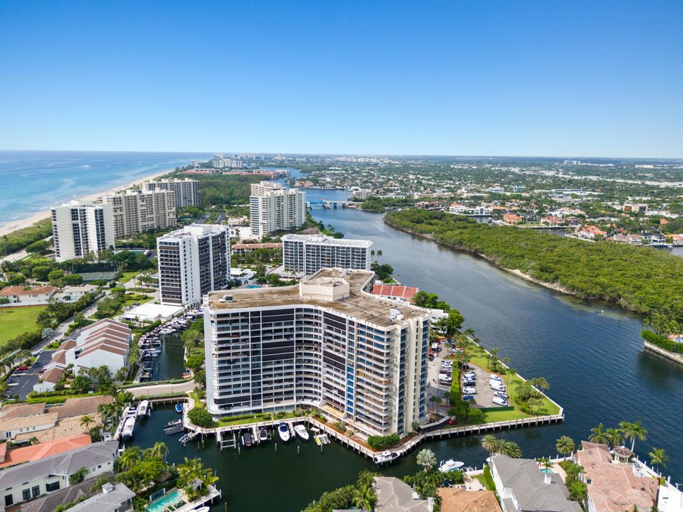 Active With Contract: $790,000 (2 beds, 2 baths, 1500 Square Feet)