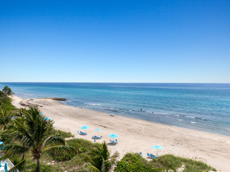 Active With Contract: $790,000 (2 beds, 2 baths, 1500 Square Feet)