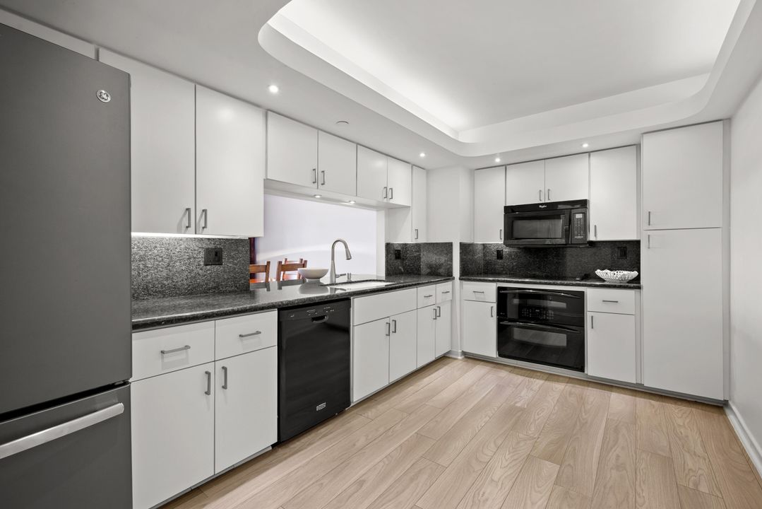 Active With Contract: $790,000 (2 beds, 2 baths, 1500 Square Feet)