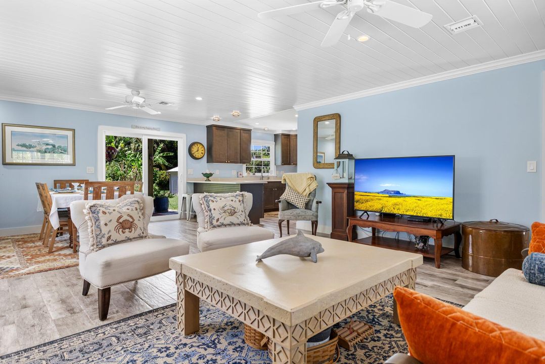 待售: $1,299,000 (4 贝兹, 3 浴室, 2493 平方英尺)