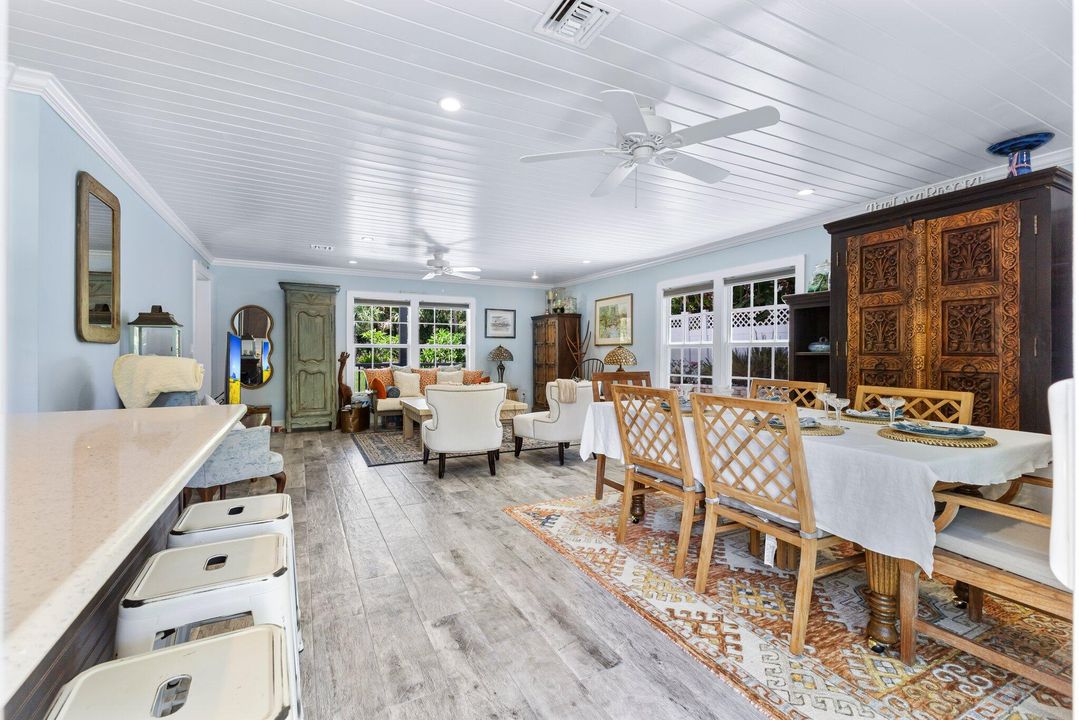 待售: $1,299,000 (4 贝兹, 3 浴室, 2493 平方英尺)