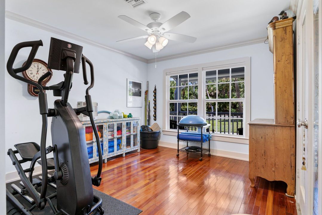 待售: $1,299,000 (4 贝兹, 3 浴室, 2493 平方英尺)