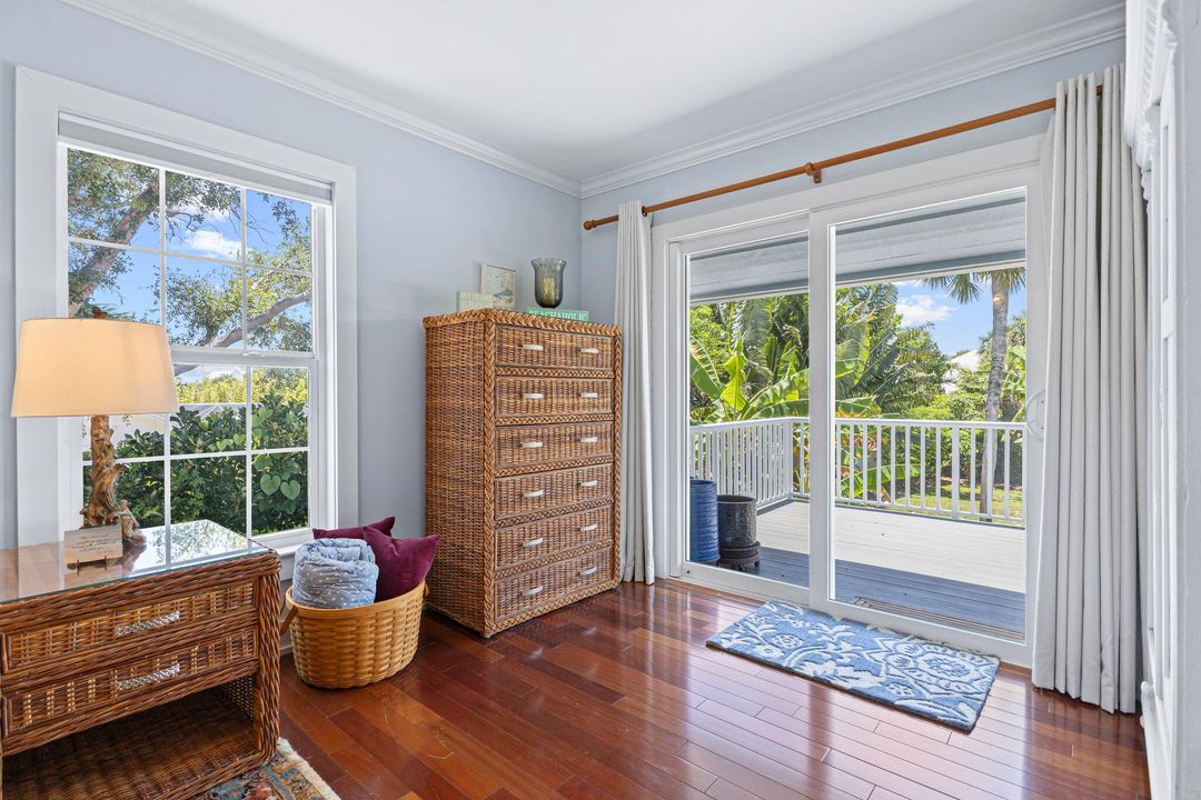 待售: $1,299,000 (4 贝兹, 3 浴室, 2493 平方英尺)