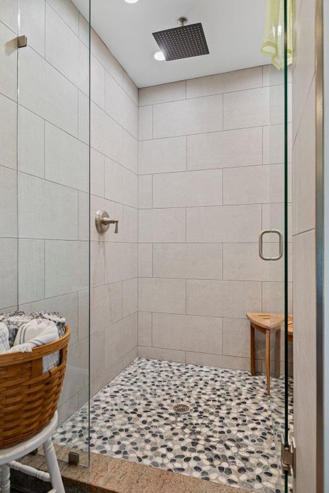 待售: $1,299,000 (4 贝兹, 3 浴室, 2493 平方英尺)