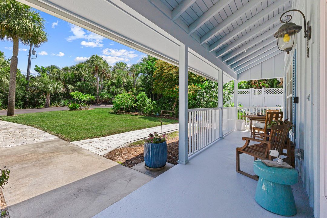 待售: $1,299,000 (4 贝兹, 3 浴室, 2493 平方英尺)