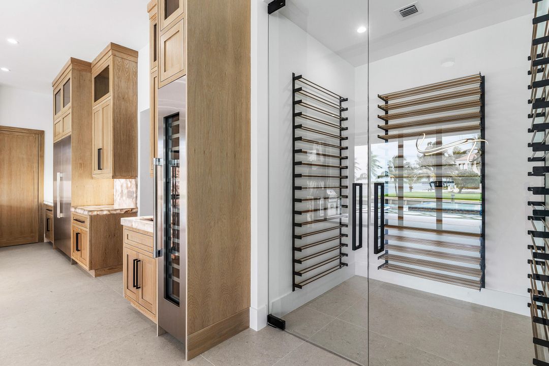 For Sale: $12,250,000 (6 beds, 6 baths, 8036 Square Feet)